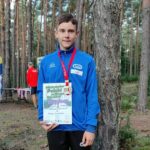 Biegacze Sprintu z medalami